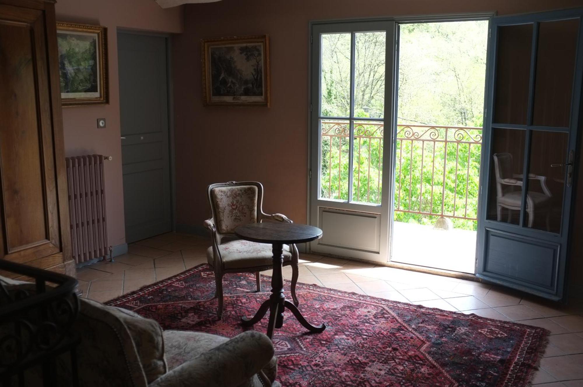 Nabat Le Haut, Chambre Et Table D'Hotes Courniou 外观 照片
