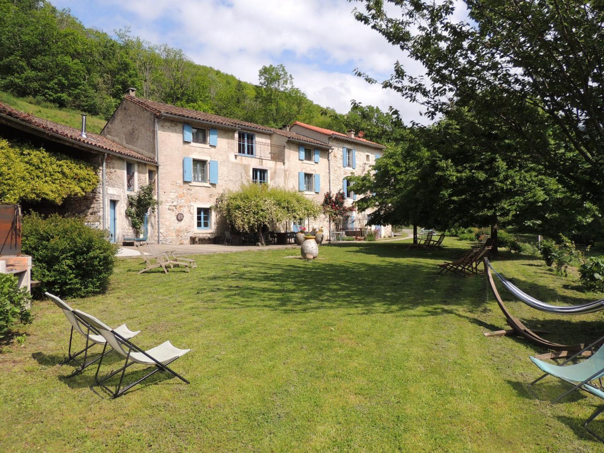 Nabat Le Haut, Chambre Et Table D'Hotes Courniou 外观 照片