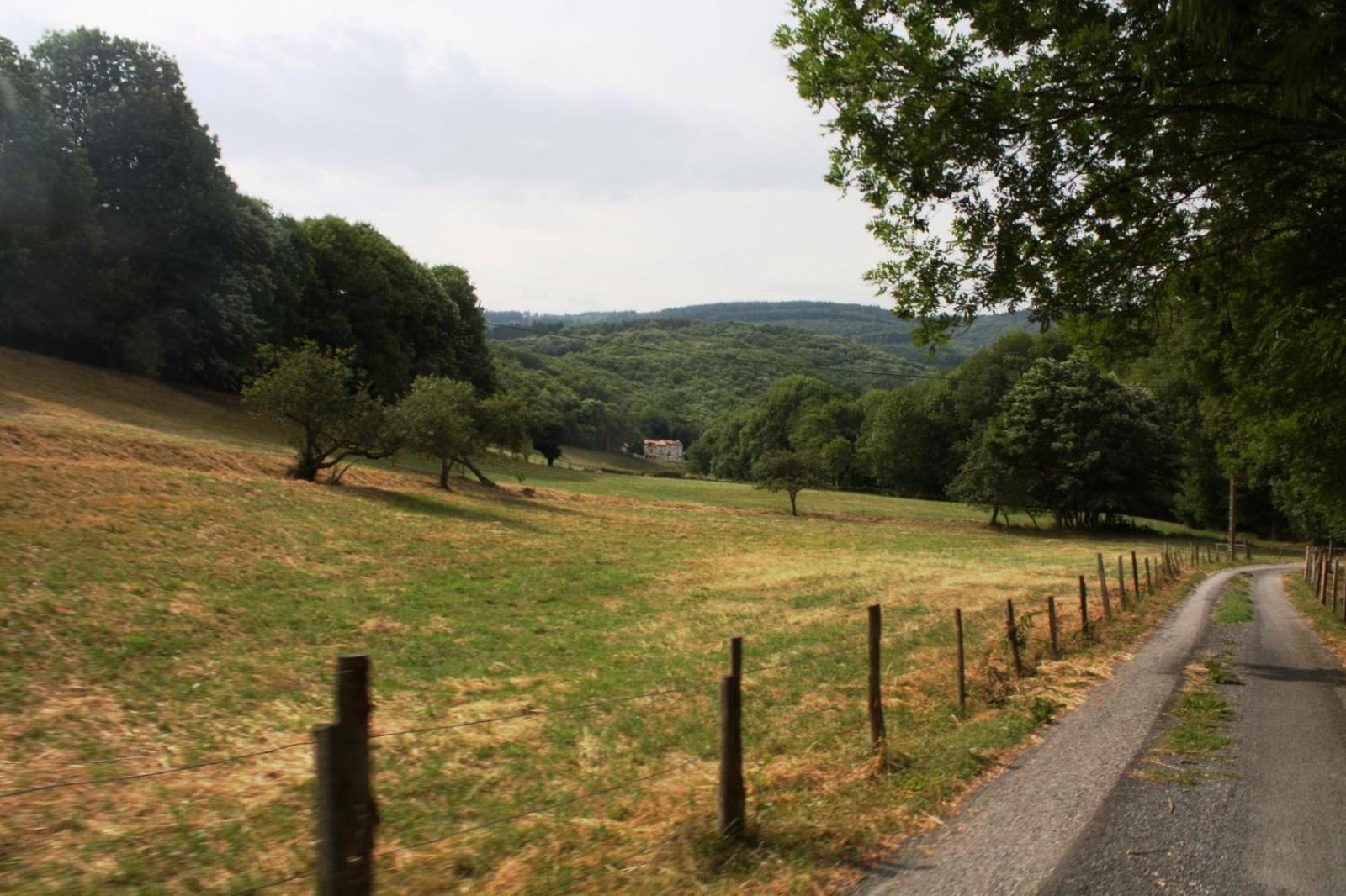 Nabat Le Haut, Chambre Et Table D'Hotes Courniou 外观 照片